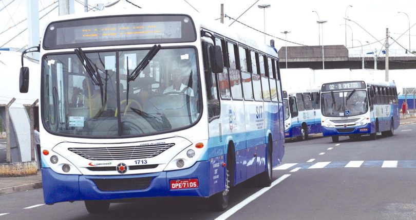 ONIBUS-ARQUIVO-TRIBUNA-DANILO-JANINE-810x430